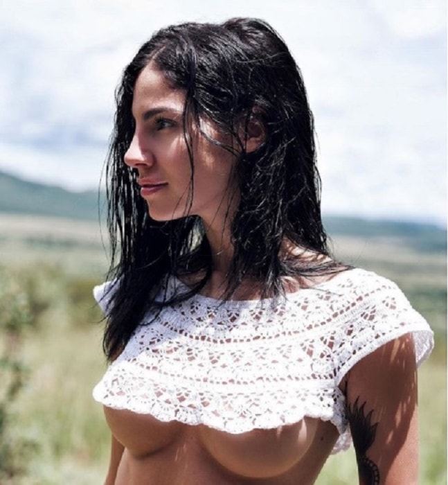 Giulia De Lellis topless