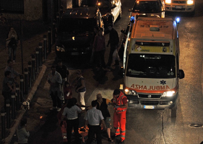 Incidente sull'A14: tir si ribalta, morto l'autista