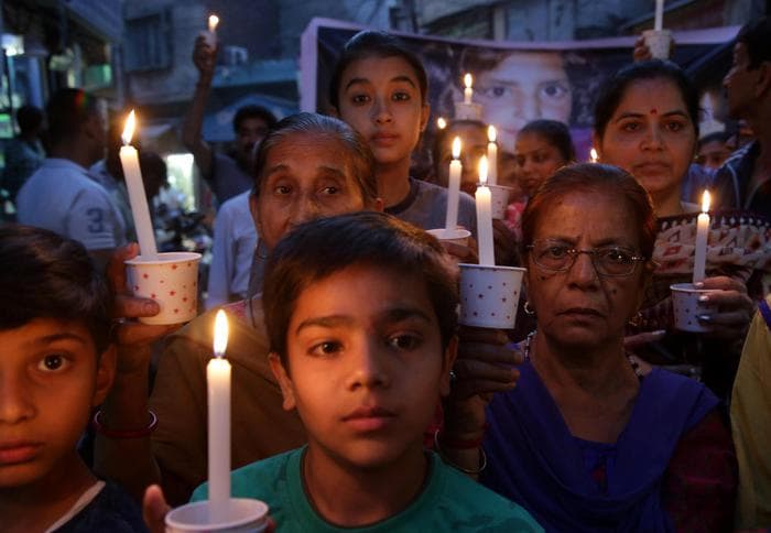 India: un'altra bambina di soli 11 anni violentata, torturata e uccisa. Aveva 86 ferite, anche nelle parti intime