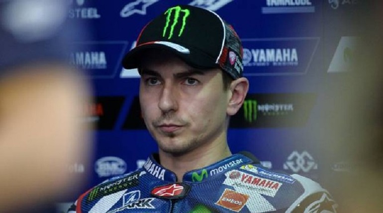 Marquez-Valentino Rossi, la stoccata di Jorge Lorenzo: "I piloti penalizzati sono sempre gli stessi" (foto Ansa)