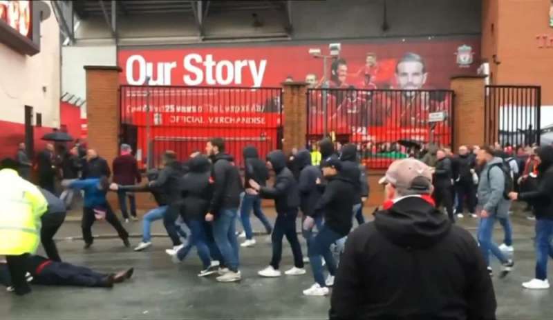 Liverpool-Roma: la Digos segnalò l'arrivo dei 50 ultrà giallorossi, nessuno ha fermato la marcia