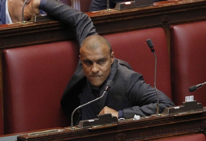 Pasquale Maietta: incidente per ex deputato di Forza Italia, si taglia le gambe con la motozappa