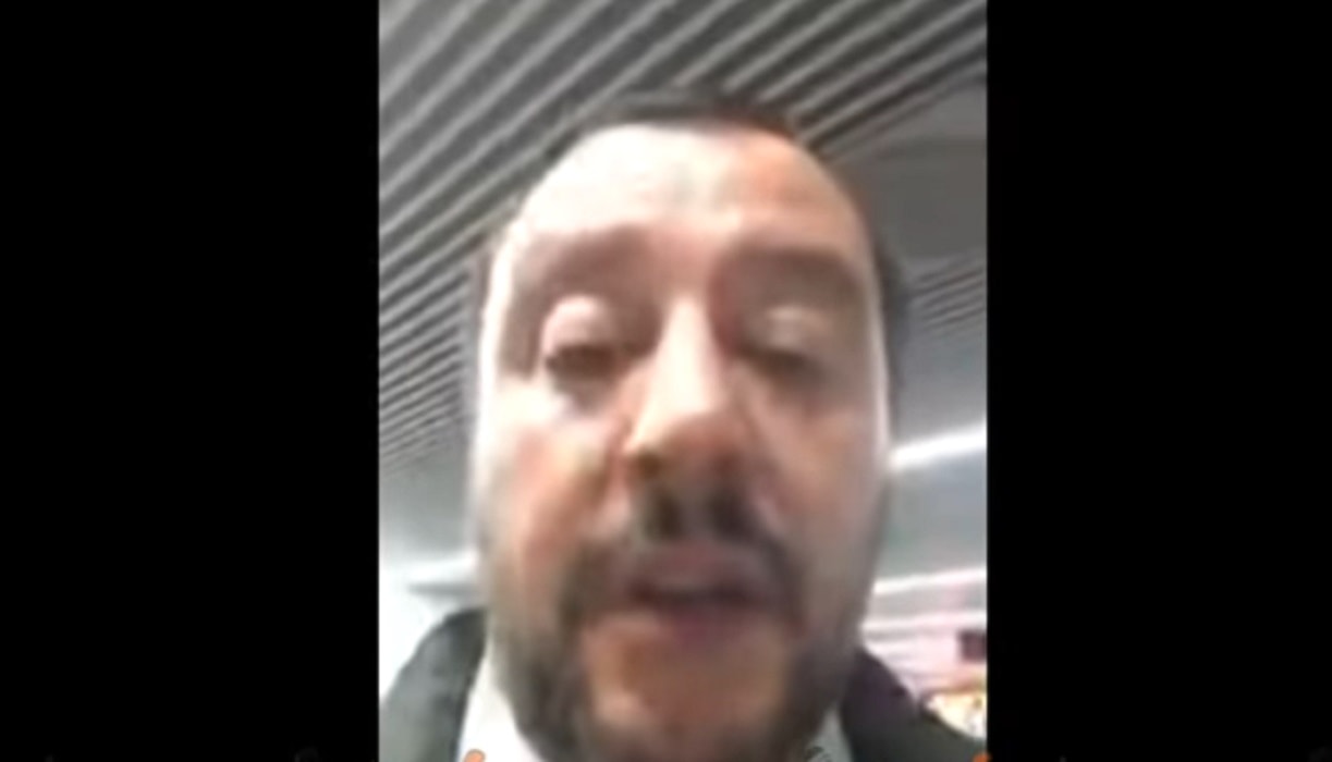 Matteo Salvini in diretta Facebook