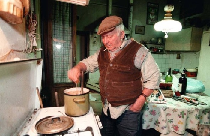 Pietro Pacciani, ossa spostate in una fossa comune segreta: troppi tombaroli le volevano