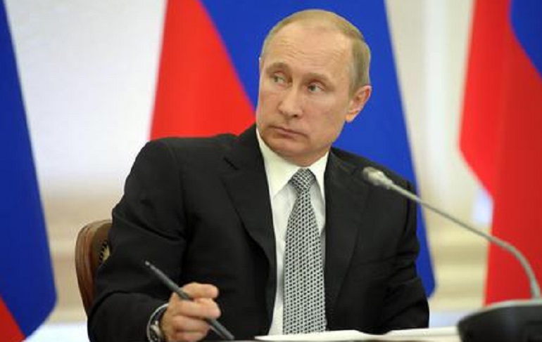 Vladimir Putin in Kazakistan testa un missile balistico intercontinentale (foto Ansa)