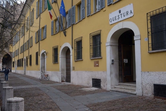 mantova-ubriachi-aggrediscono-passanti