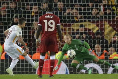 Roma-Chievo, Strootman e Perotti in dubbio: sono tornati acciaccati da Liverpool