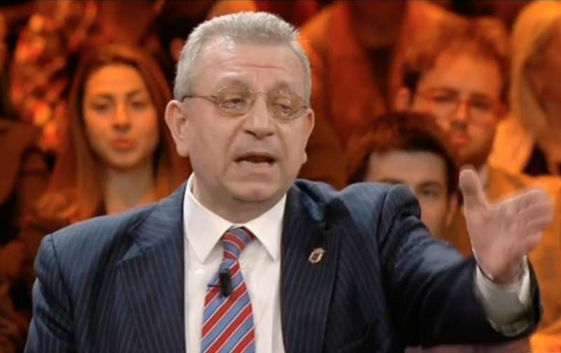 Maurizio Ruggiero torna ad attaccare Pierluigi Diaco, gay e donne