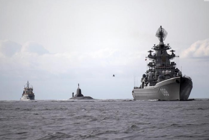 Siria si prepara alla guerra, 15 navi russe si schierano. Gorbaciov: quasi un'altra crisi di Cuba