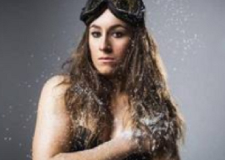 Sofia Goggia senza tuta da sci: "Quanto sono sensuale? Sette e mezzo..."