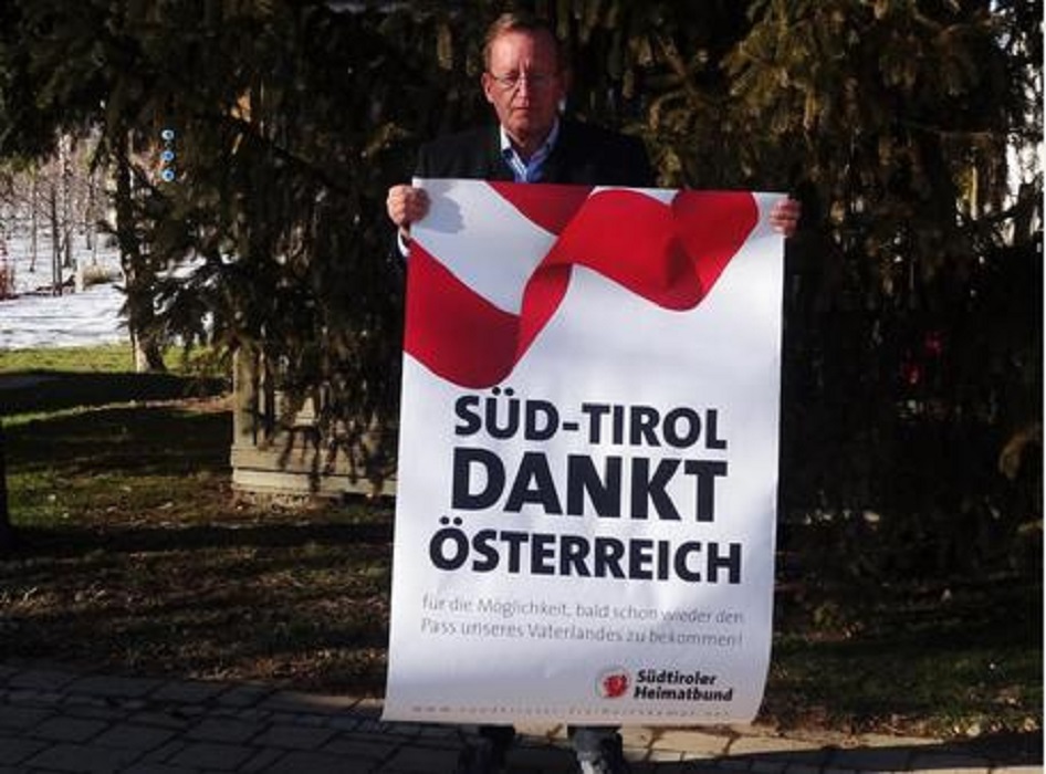 austria apre consolati