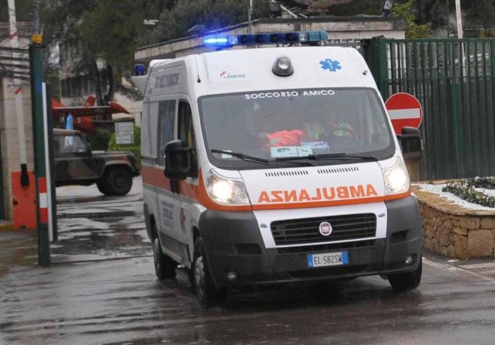 Verona, bimba di 10 anni litiga con i genitori e prova a buttarsi dalla finestra: salvata (foto d'archivio Ansa)