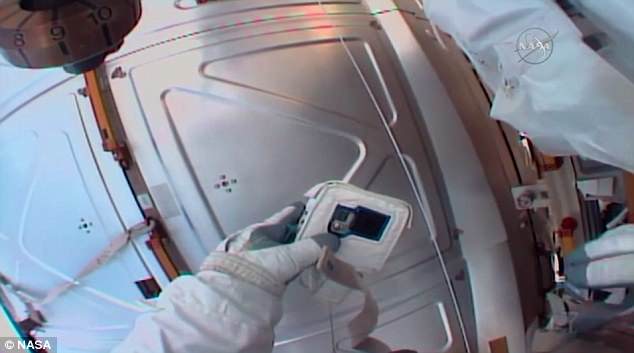 astronauta gopro spazio