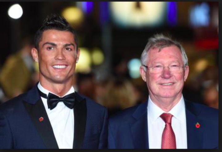 Sir Alex Ferguson operato d'urgenza per un'emorragia cerebrale: operazione è andata bene