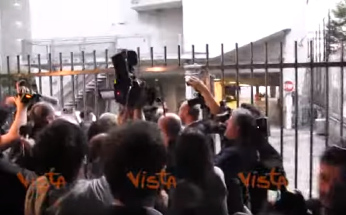 Di Maio contestato da maestre precarie