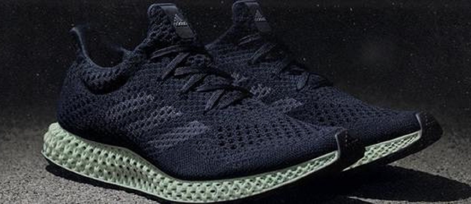Adidas AlphaEdge 4D, scarpe plasmate con ossigeno e luce