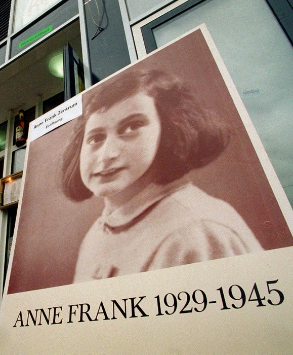Anna Frank inedita: due pagine coperte rivelano battute spinte e prime scoperte