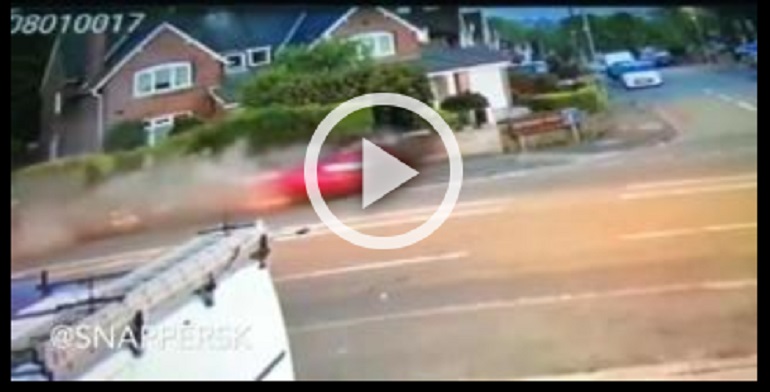 Ruba un'Audi, parte a folle velocità e... finisce malissimo VIDEO