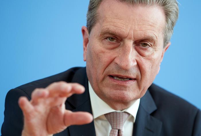 Il commissario Ue al bilancio Günther Oettinger