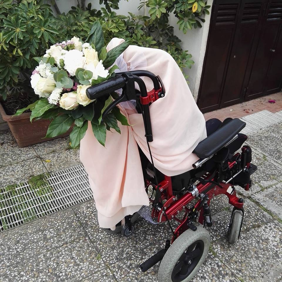 Bimba disabile, niente gita per bus senza scivolo ad Ardea