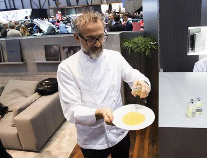 Massimo Bottura, svaligiata la villa dello chef mentre la famiglia era in casa