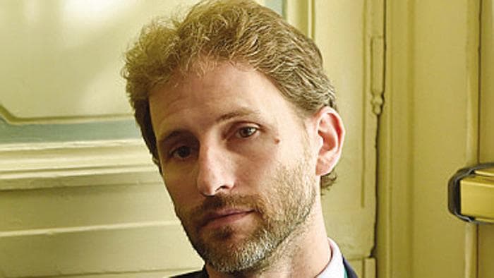 Piattaforma Rousseau, per Casaleggio miniera d'oro, dai parlamentari M5s oltre 1 milione all'anno