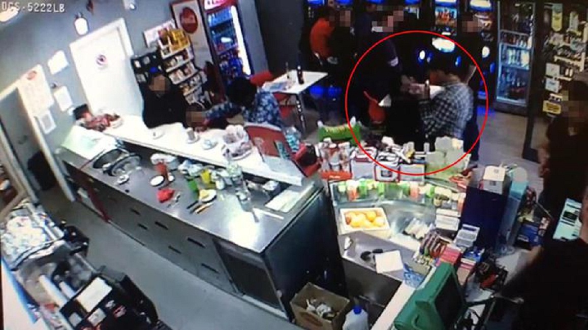 Roma, Casamonica picchiano disabile al bar: due arresti, se ne cercano altri due