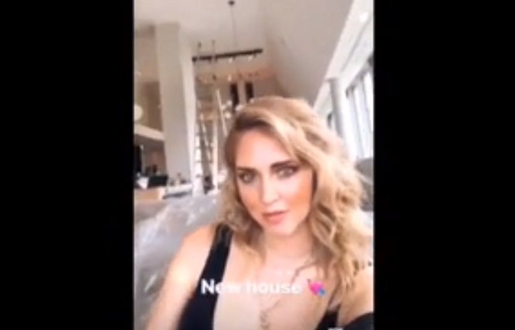 Chiara Ferragni mostra la nuova casa con Fedez e Leone