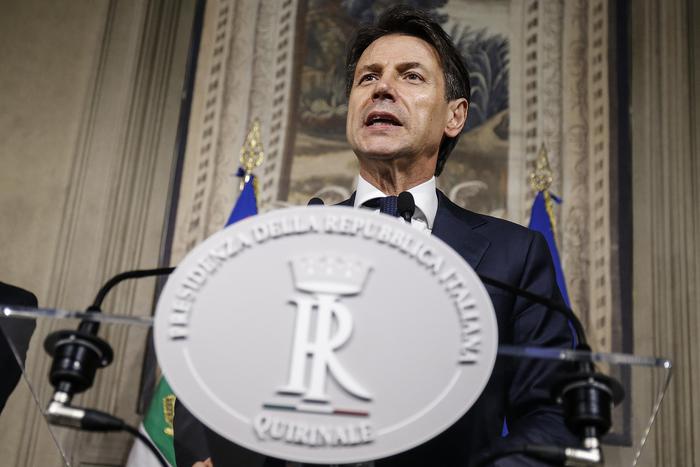 Savona, Fraccaro, Giorgetti... Chi sarebbero stati i ministri del governo Conte