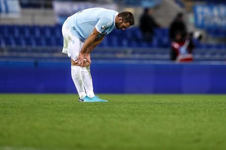 De Vrij sì o no contro l'Inter? Se vince giocherà in Europa League, se perde in Champions