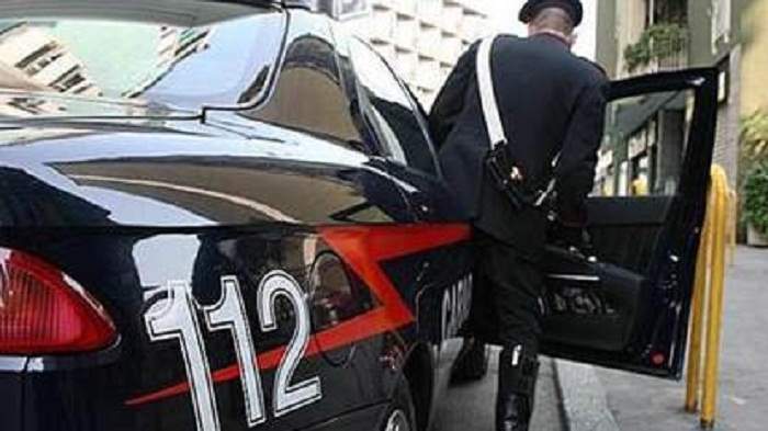 Fano, schiamazzi e musica alta nella notte: arrestati due moldavi