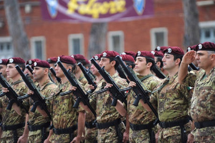 Arianna Fratini, dalla Folgore alla Polizia: "Paracadutisti erano la mia famiglia"