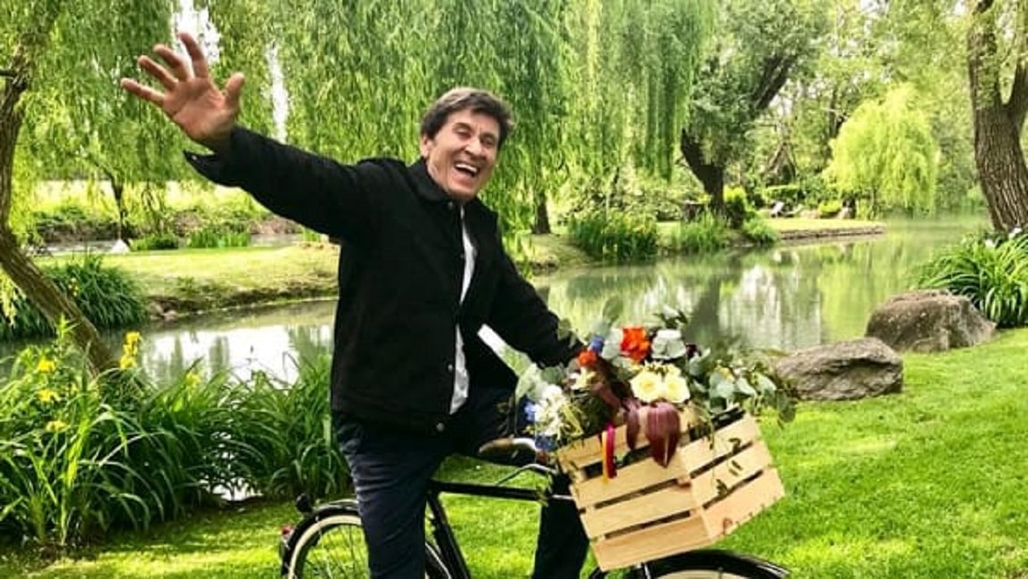 Si spaccia Gianni Morandi col 118, processato e assolto