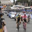 Giro d'Italia a Roma, vince Froome. Ma che figuraccia: accorciata tappa per le buche 01
