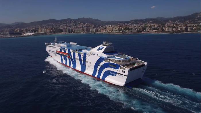 Palermo, svaligiata la cassaforte della nave Excelsior