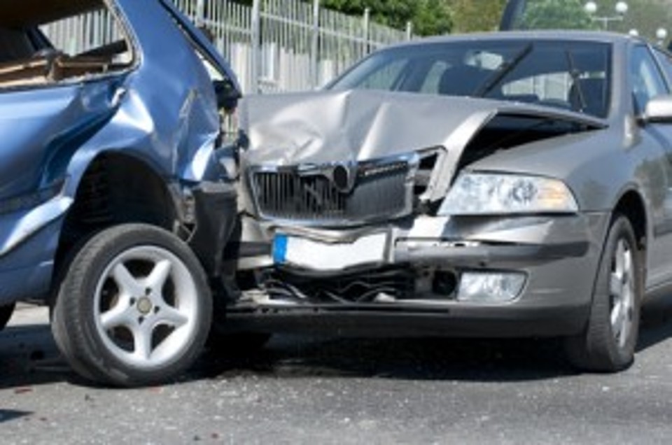 Nola-Villa Literno, maxi tamponamento tra tir, furgone e auto: ci sono feriti