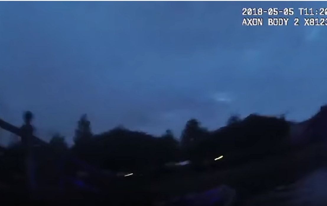 Addormenta auto nel lago infestato