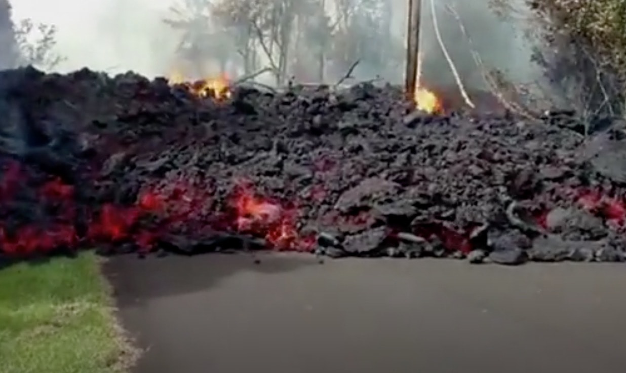 Alle Hawaii il vulcano Kilauea continua ad eruttare