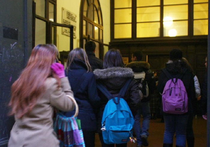 Milano, bullismo in un liceo del centro. 14enne ammonito dalla questura: dovrà frequentare un corso terapeutico (foto d'archivio Ansa)