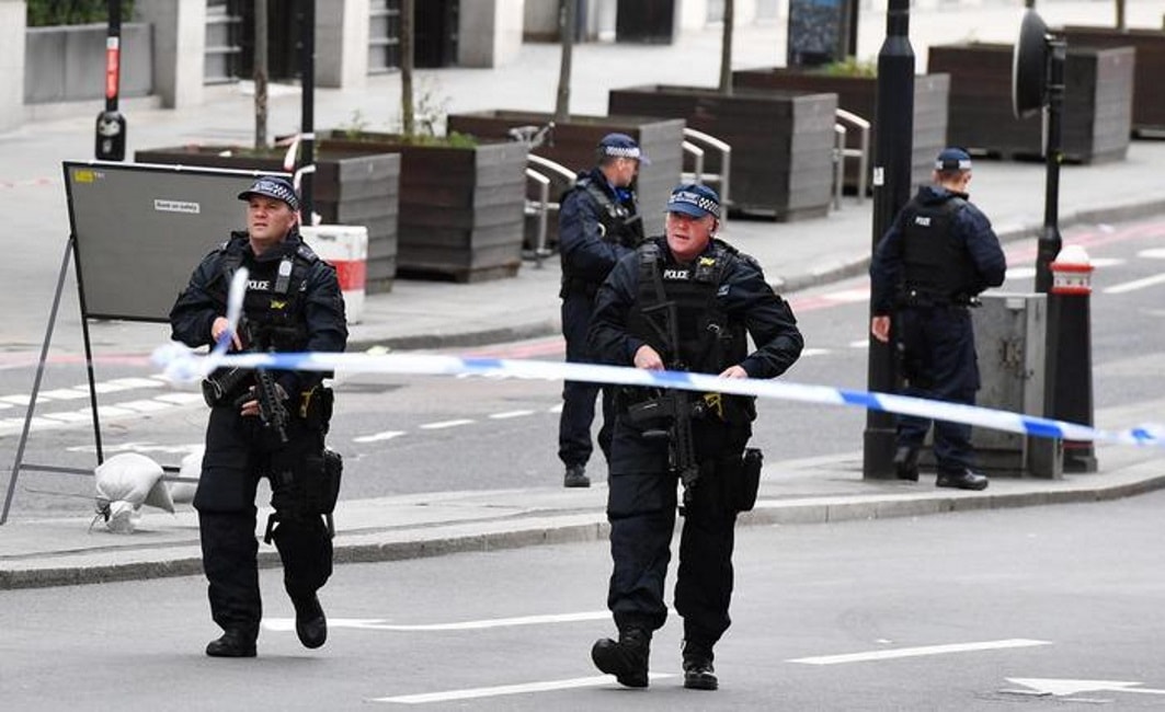 Londra, ragazzo ucciso e altri due feriti in diverse zone