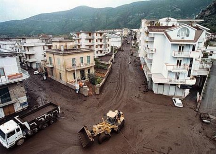 Sarno 1998, le strade sulla montagna e le case abusive: le frane le vogliamo noi