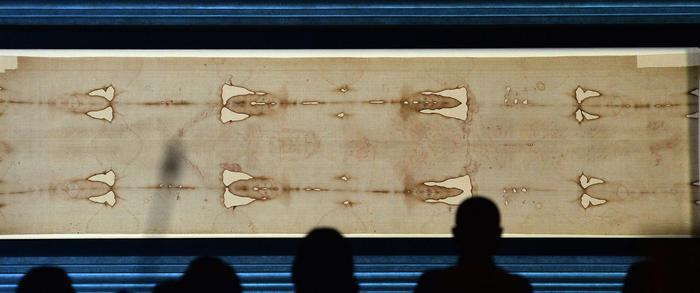 Sacra Sindone: quanti secoli ha, è medievale o no? Il mistero non finisce mai