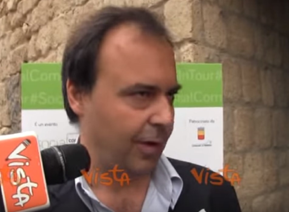 Luca Ferlaino di SocialCom