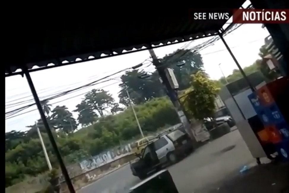 Rio de Janeiro, riprende sparatoria e rimane ferita