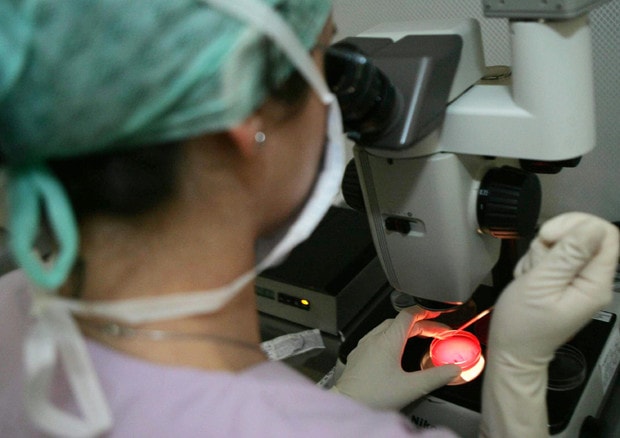 Cancro alla prostata, nuovo test del sangue evita il 40% delle biopsie