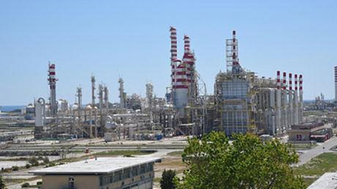 Eni accoglie gli studenti del Nautico di Brindisi allo stabilimento petrolchimico Versalis