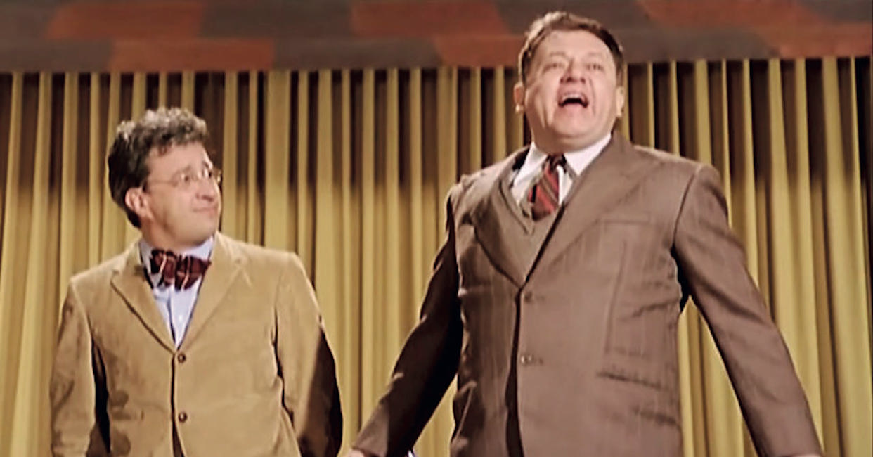 Da Grillo a Villaggio: il contratto Potemkin