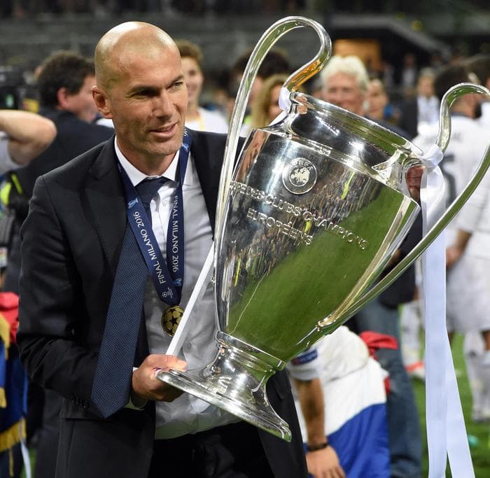 Zidane a sorpresa lascia il Real Madrid: "C'è bisogno di cambiare"