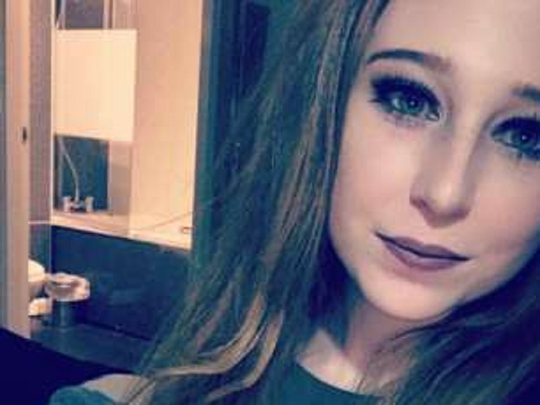 Si traveste da clown e pugnala l'amico. Sul telefono le foto inquietanti: "L'omicidio è come un pacchetto di patatine..."