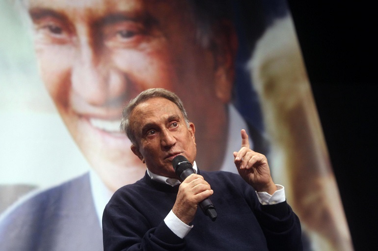 Emilio Fede: "Rocco Casalino era venuto da me con le pezze al c..."